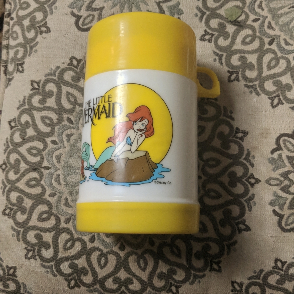 LITTLE MERMAID VINTAGE THERMOS!!